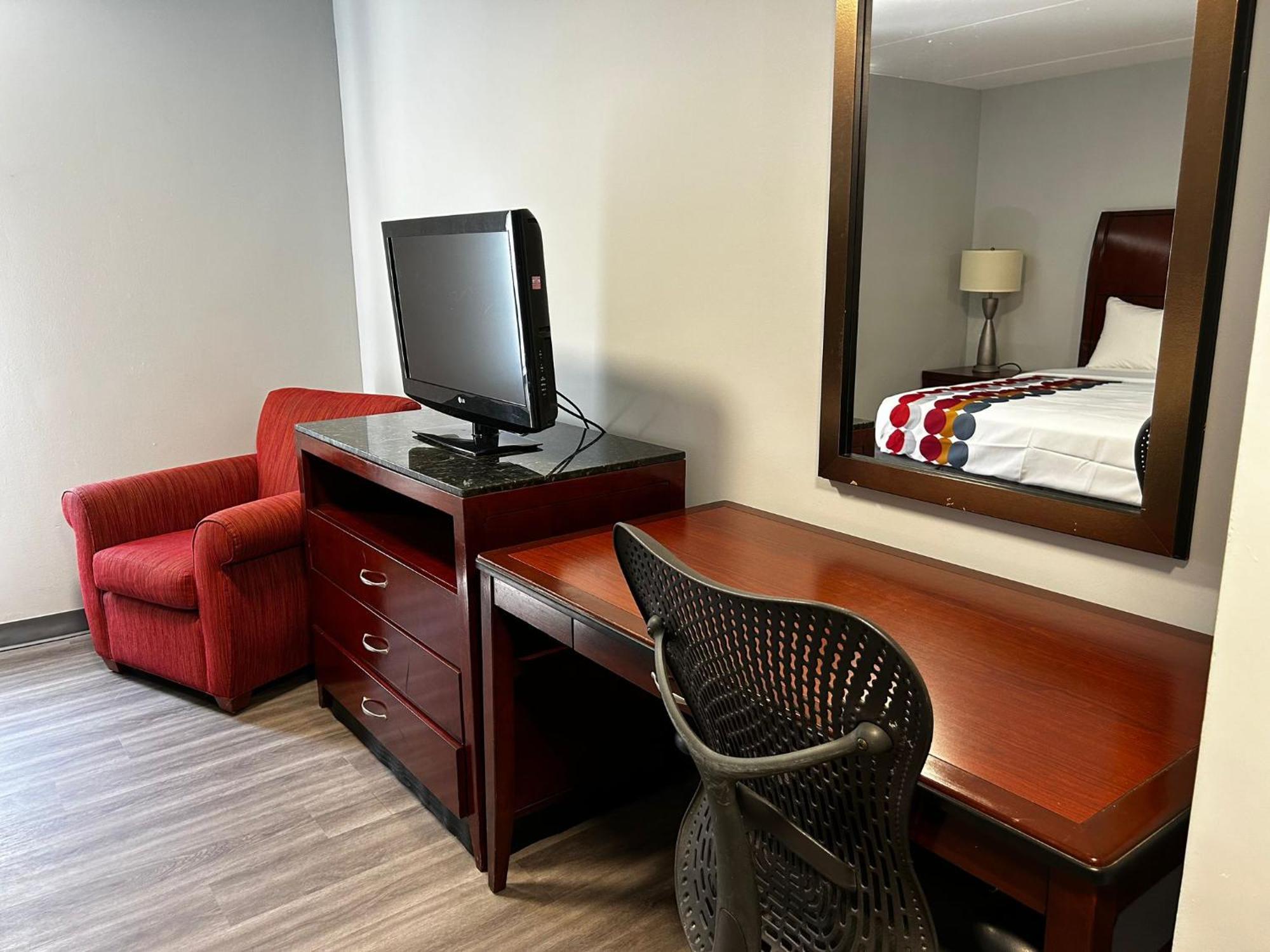 Rodeway Inn Clemmons - Winston-Salem Area Екстер'єр фото